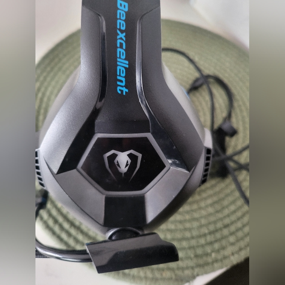 Beexcelent BLack and Blue Gaming Headset